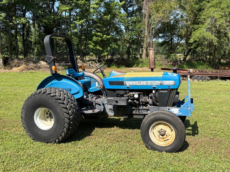 new-holland-3930-image-4