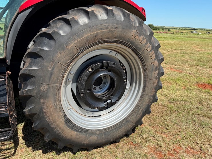 case-ih-mxu115-image-4