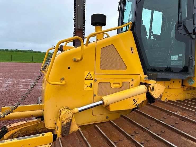 2013-komatsu-d61px-23-image-29