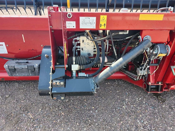 2014-case-ih-3162-image-7