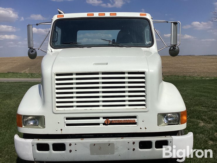 1991-international-7100-image-18