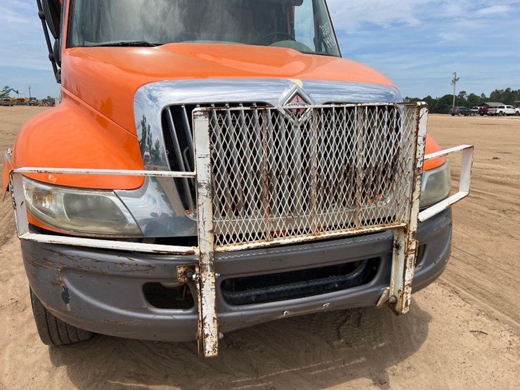 2007-international-durastar-4200-image-13