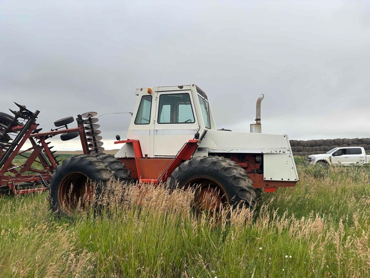 1974-case-2470-tractor-image-2