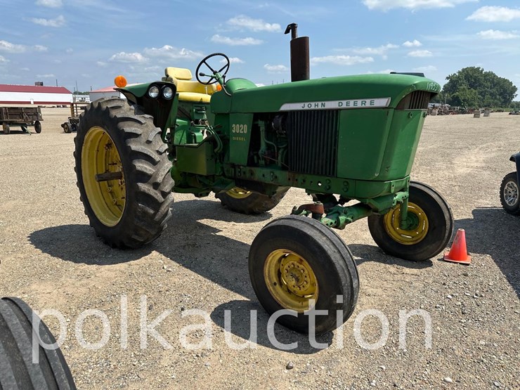 john-deere-3020-image-3