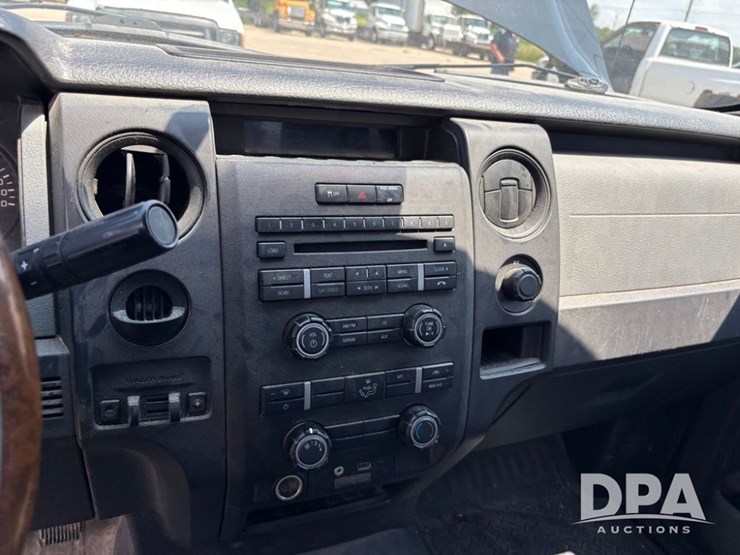 2012-ford-f150-image-43