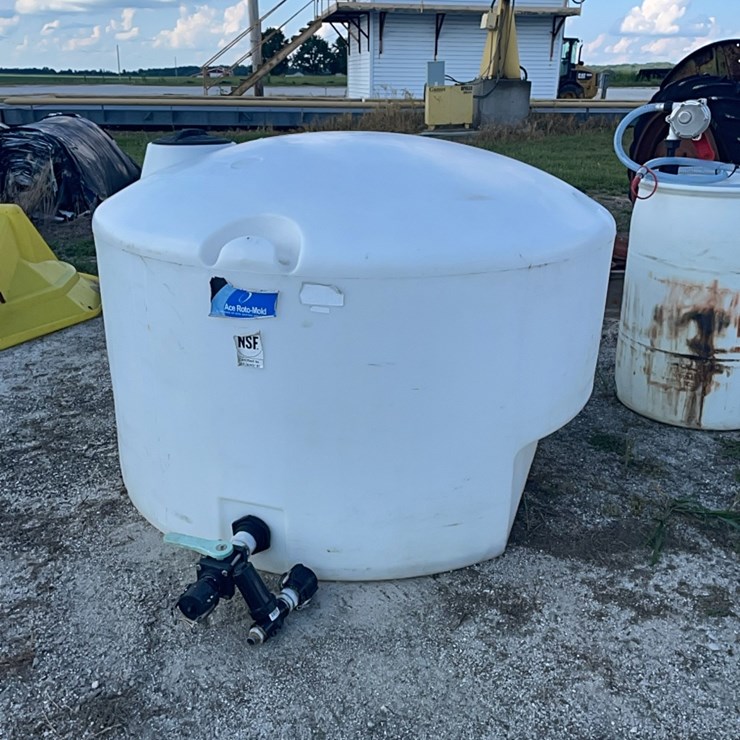 450 gal Pickup water tank