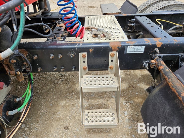 2013-international-prostar-image-17