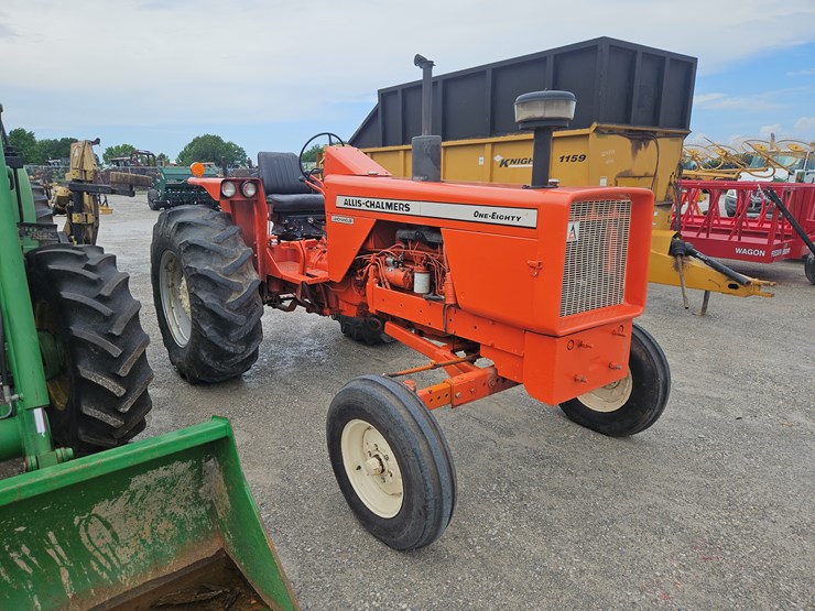 #201998-•-allis-chalmers-180-tractor-image-16