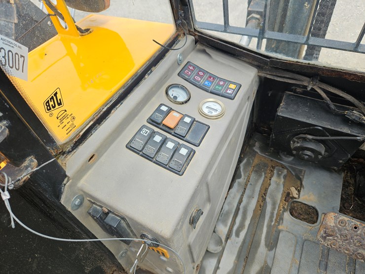 2008-jcb-926-image-18
