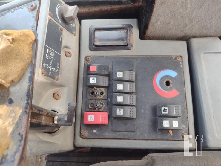 2007-caterpillar-924g-image-9