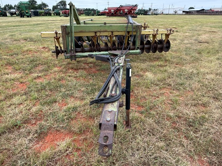 john-deere-340-image-8
