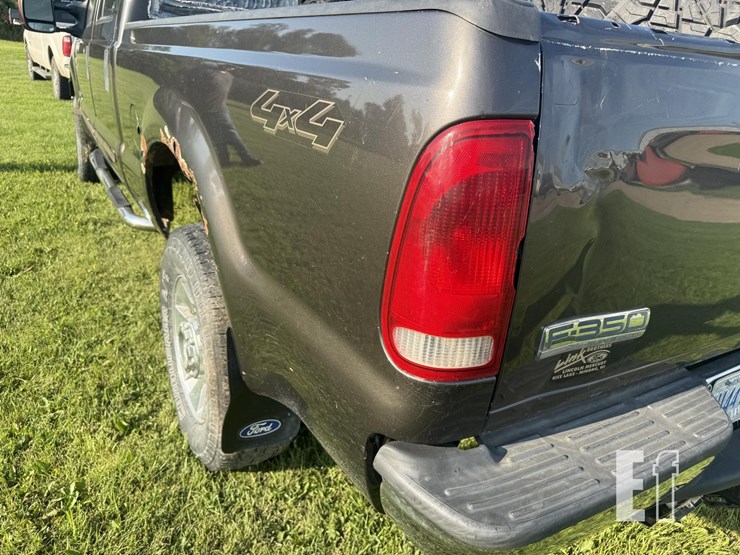2005-ford-f350-xlt-image-34