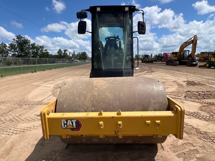 2022-caterpillar-cs44b-image-6