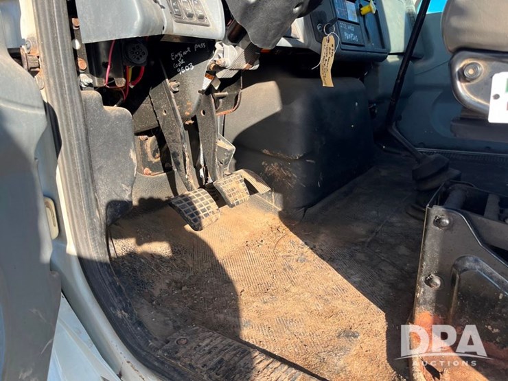 2007-international-durastar-4300-image-73
