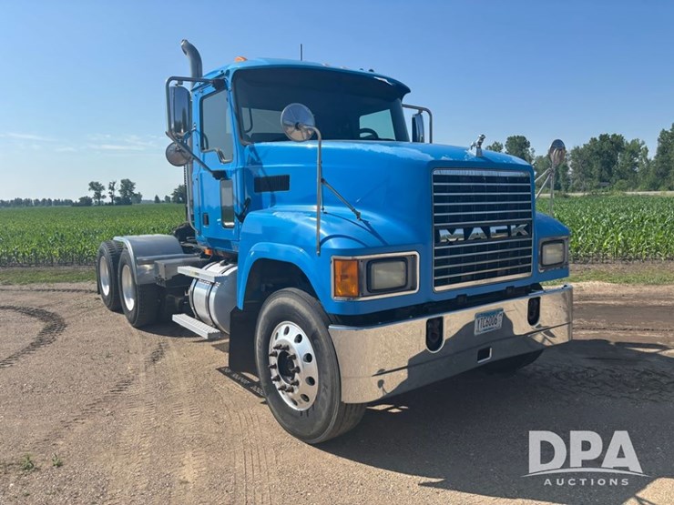 2006-mack-chn613-image-24