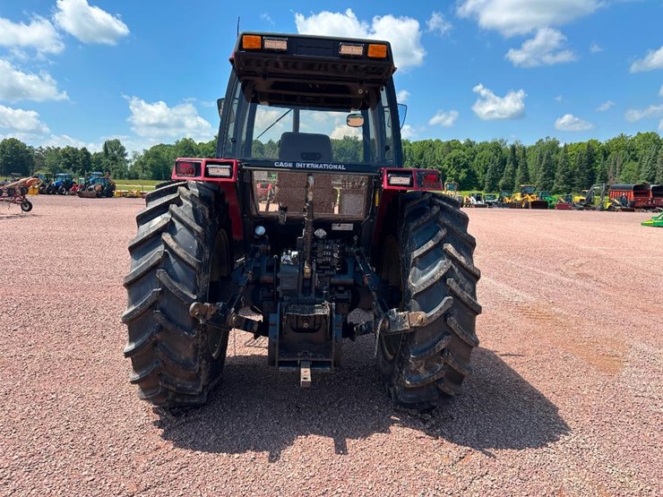 1990-case-ih-5140-image-5