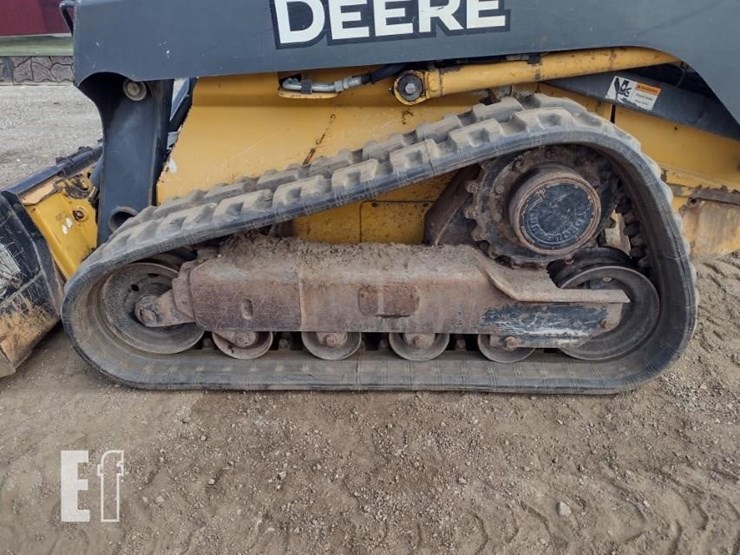 deere-323d-image-19