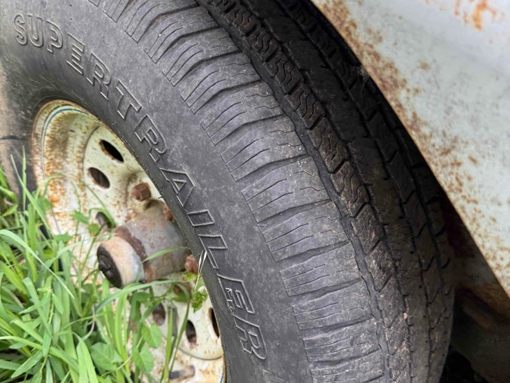 82-1/2”-x-14-1/2ft-enclosed-trailer-image-17