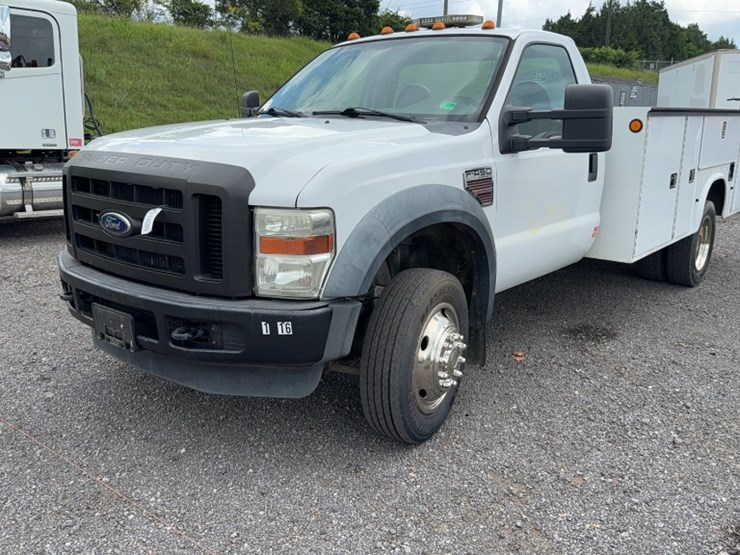 2010-ford-f450-image-1