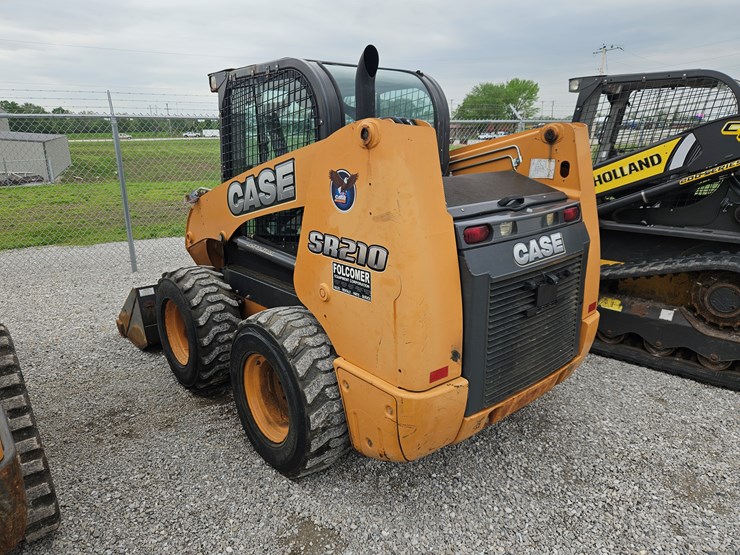 2016-case-sr210-image-16