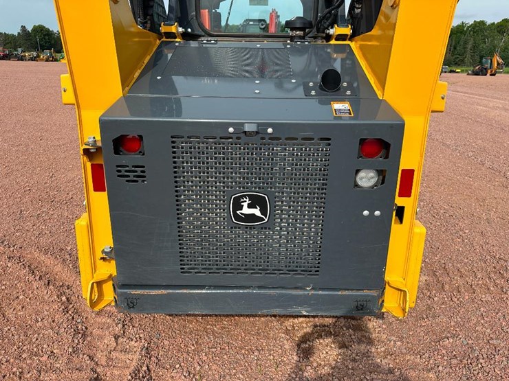 2023-deere-317g-image-27