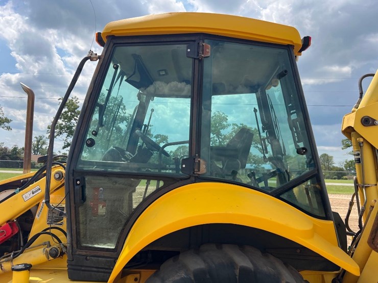 new-holland-lb75b-image-25