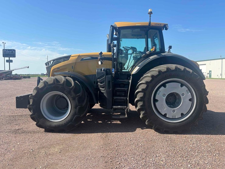 2018-challenger-1042-image-7