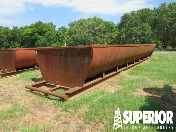 (8-9)-4'7"h-x-10'w-x-40'l-half-round-steel-mud-tan-image-1