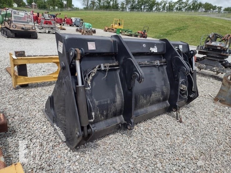 96-inch-4-in-1-bucket-image-3