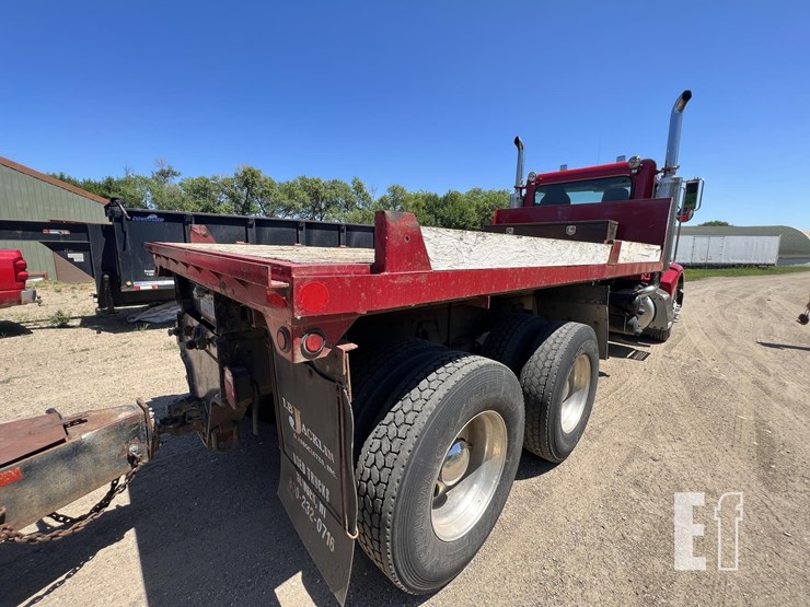 1998-peterbilt-385-image-7