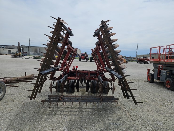 case-ih-3950-image-8