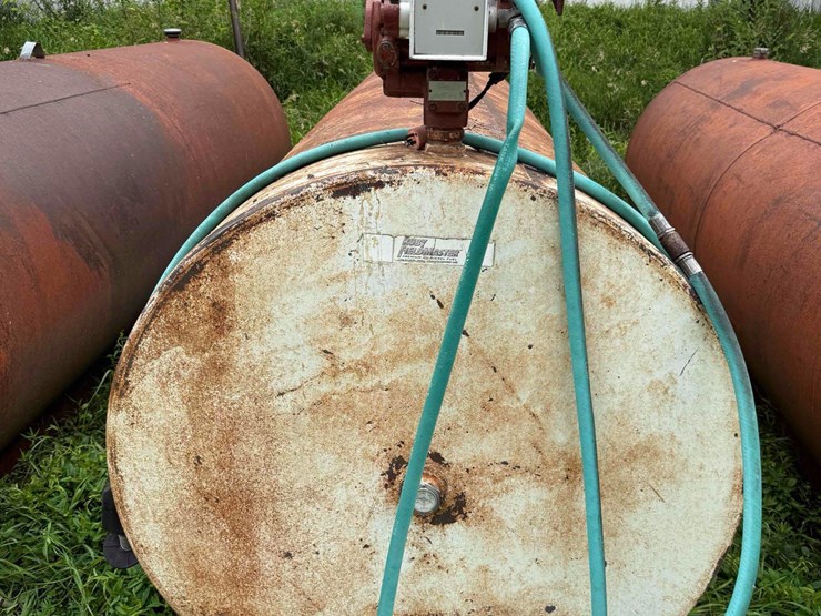 1000-gallon-fuel-barrel-image-2