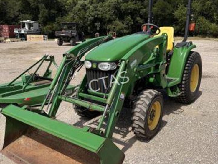 john-deere-3520-image-2
