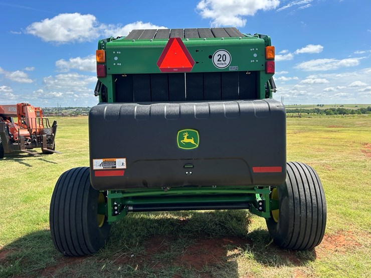 john-deere-560m-image-4