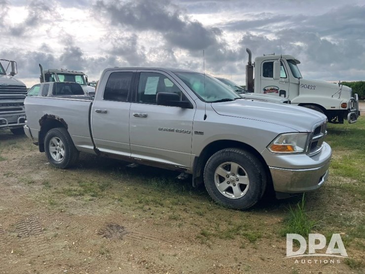2012-dodge-ram-1500-image-6