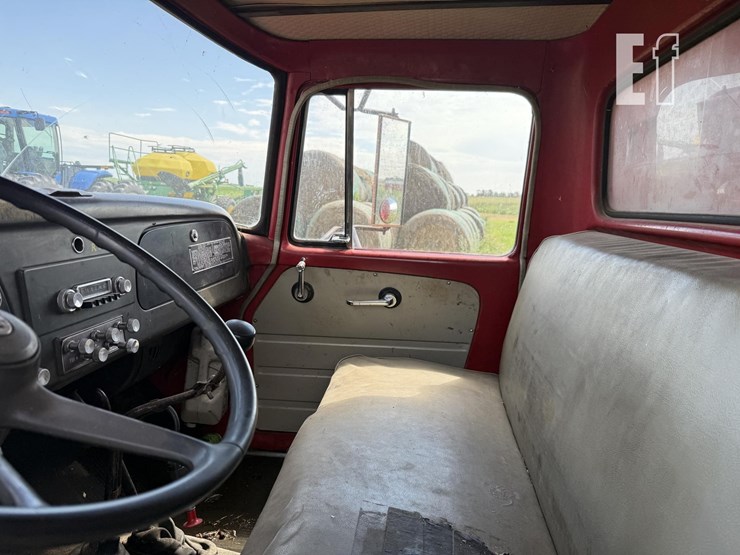 1972-international-loadstar-image-9