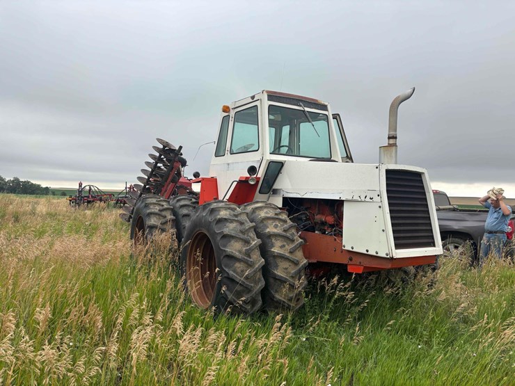 1974-case-2470-tractor-image-3