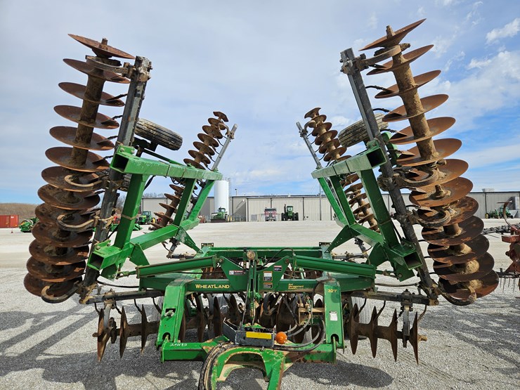 2004-john-deere-637-image-3