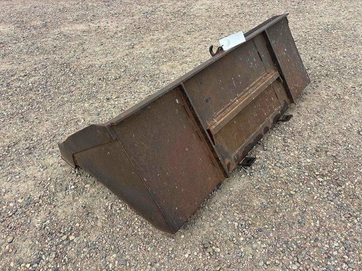 skid-steer-snow-bucket-image-4