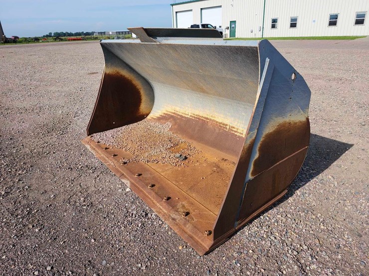 2022-liebherr-l538-bucket-image-1