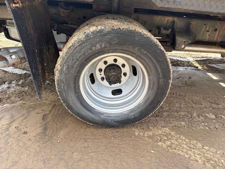 2016-ford-f350-xl-image-12