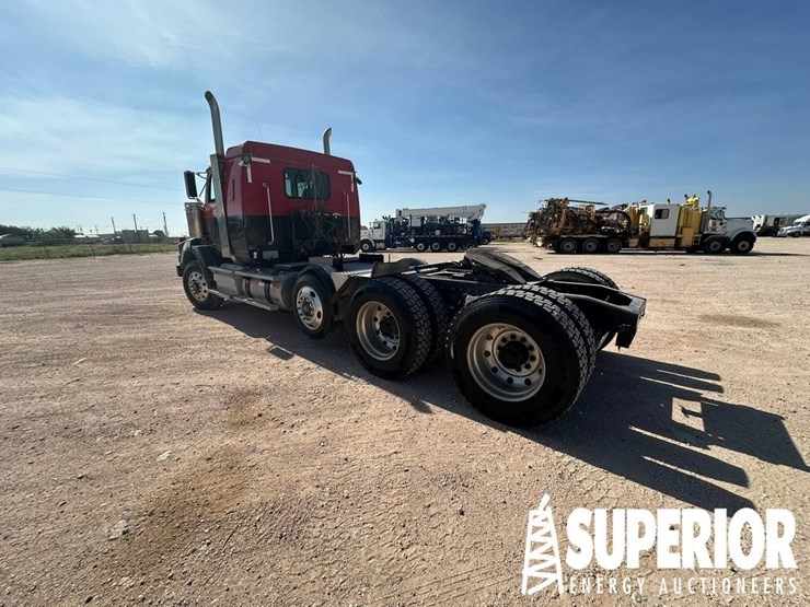 2011-western-star-4900-image-2
