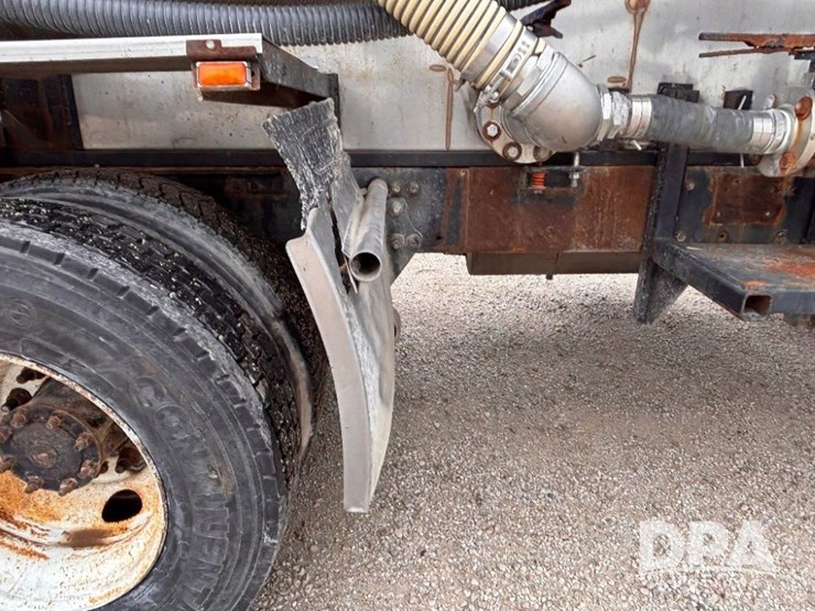 2006-freightliner-columbia-truck-(gp11007,-unit-345)-image-9