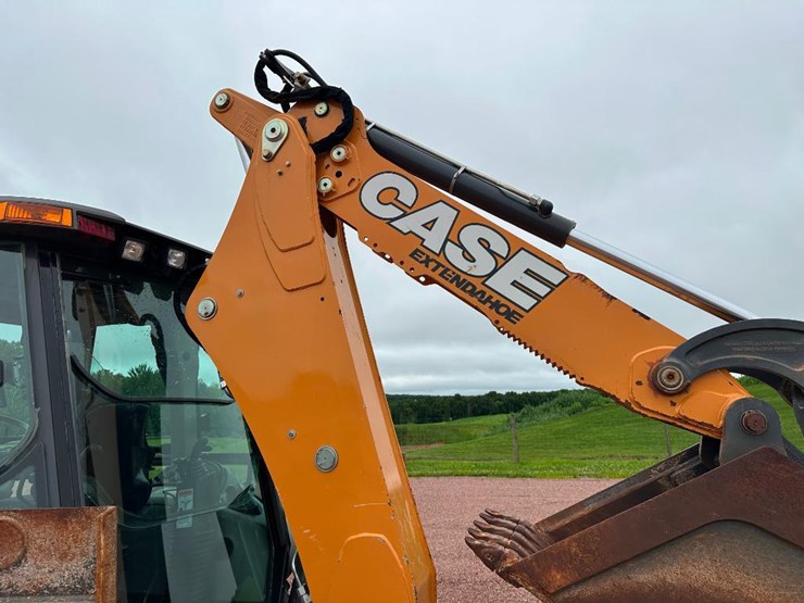 2019-case-580sn-image-29