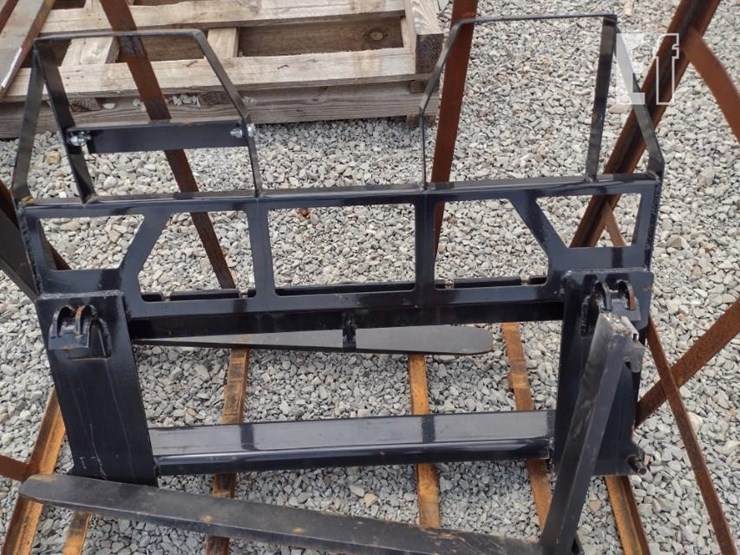 agt-jdcpf42-2200-ff-wheel-loader-forks-image-1
