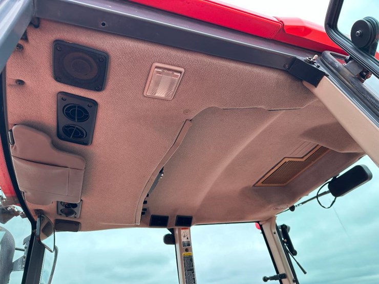 2013-kubota-m126x-image-43