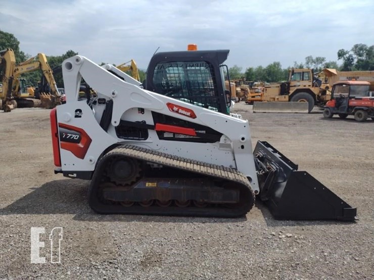 2023-bobcat-t770-image-3