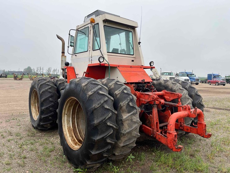 1975-case-2470-tractor-image-7