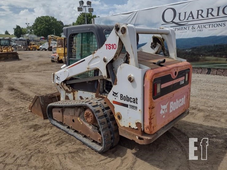2014-bobcat-t590-image-40