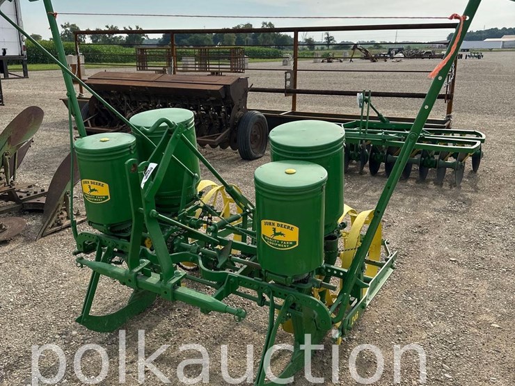 john-deere-2-image-1